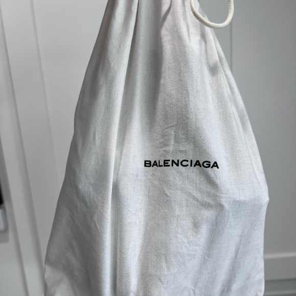 NEW Balenciaga leather sandals - Picture 11 of 11